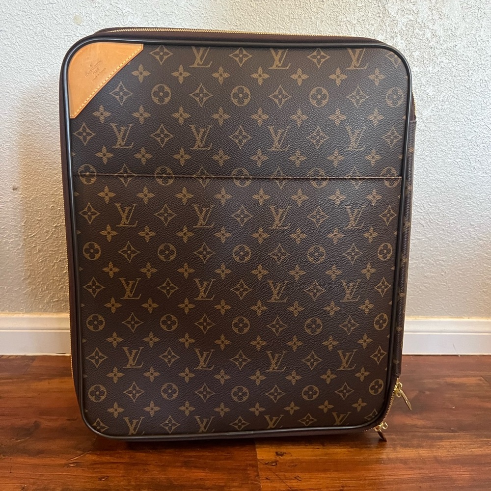 Louis Vuitton Pegase 45